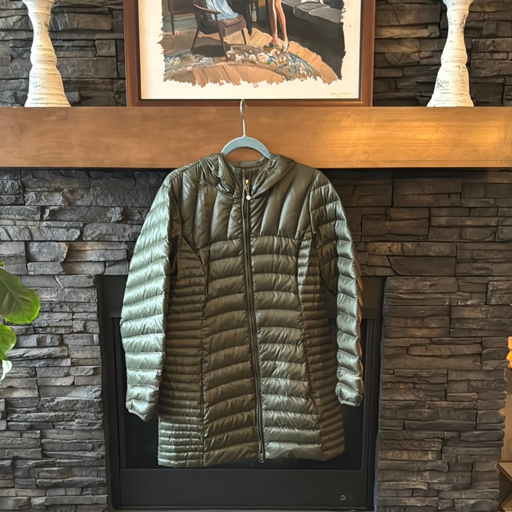 Chic Olive Hooded Puffer Jacket